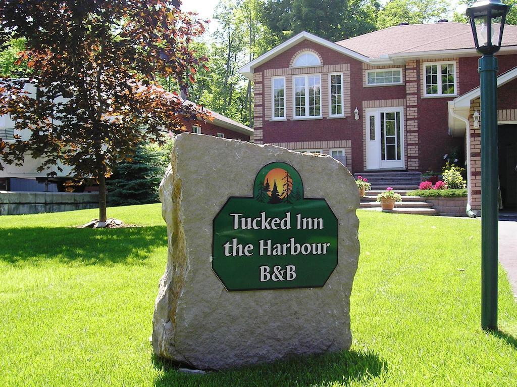 Victoria Harbour Tucked Inn The Harbour B&B מראה חיצוני תמונה